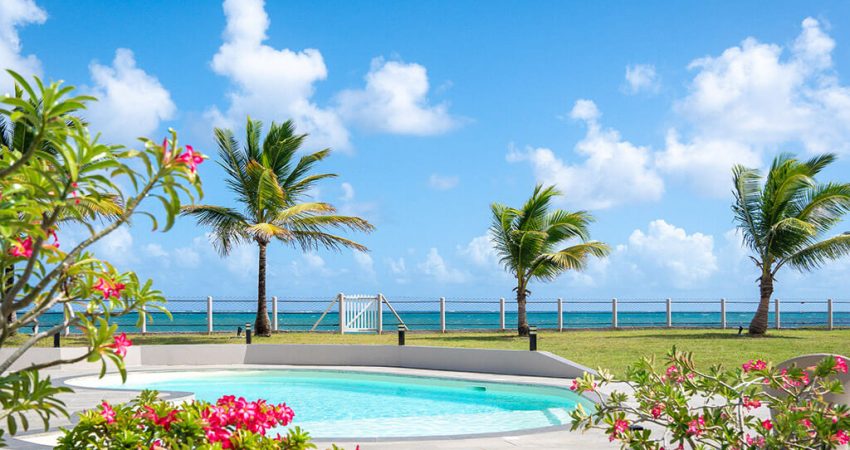 Villa luxe Martinique Bed & Rum Macabou piscine vue mer